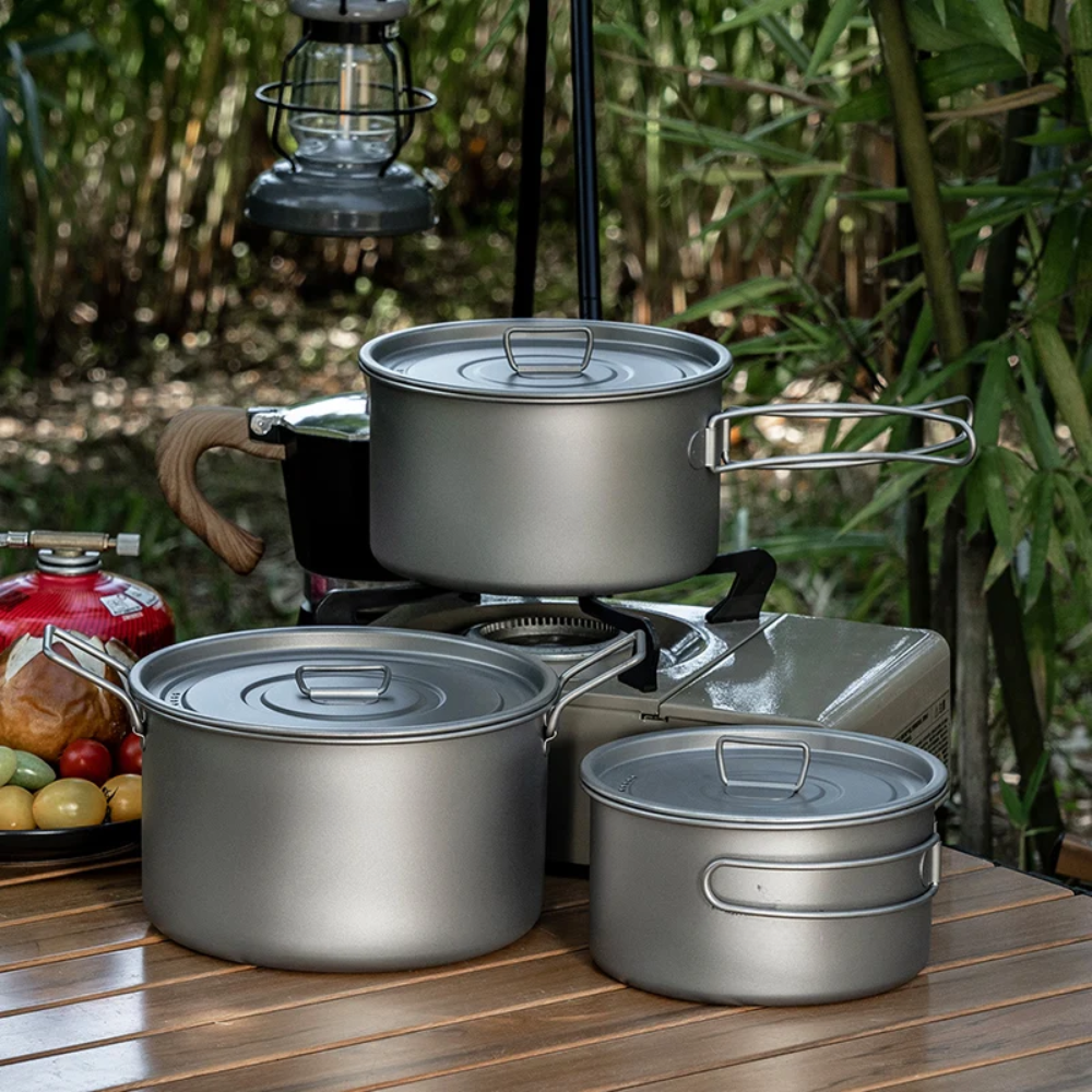 Titanium Camping Pot 1.2L Lightweight Outdoor Cooking Pot with Foldable Handles