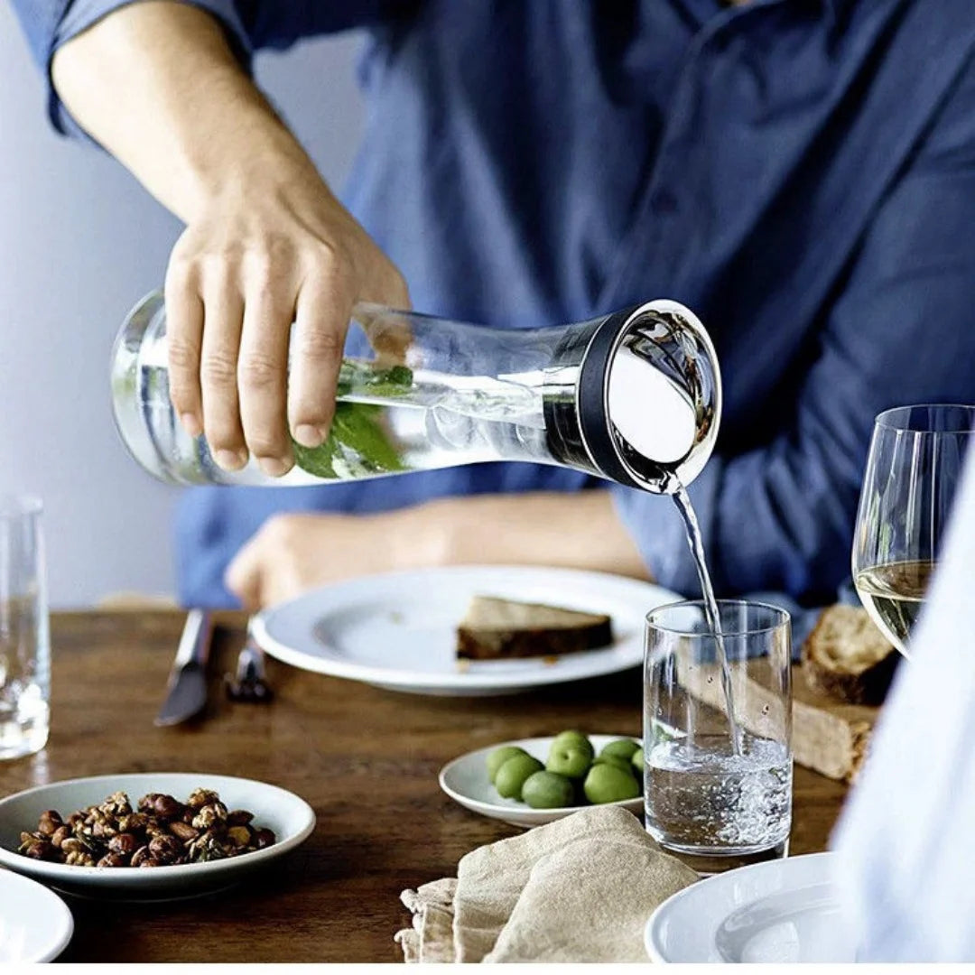 Glass Carafe 1.5L Heat Resistant Water Pitcher with Lid and Stainless Steel Fruit Skewer