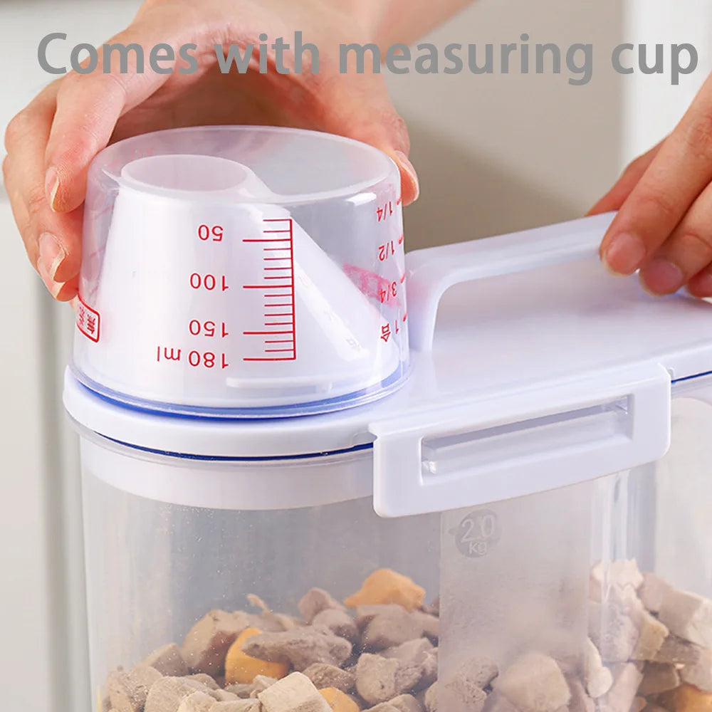 Pet Food Storage Container 2kg Sealed Dry Food Bin Moisture Resistant - White