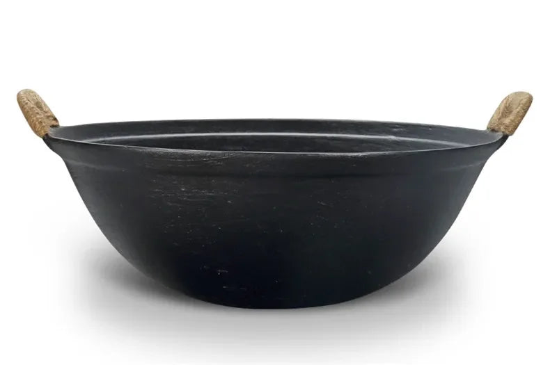 Cast Iron Wok Pot 36cm Round Bottom Non Coated Cooking Pot with Lid