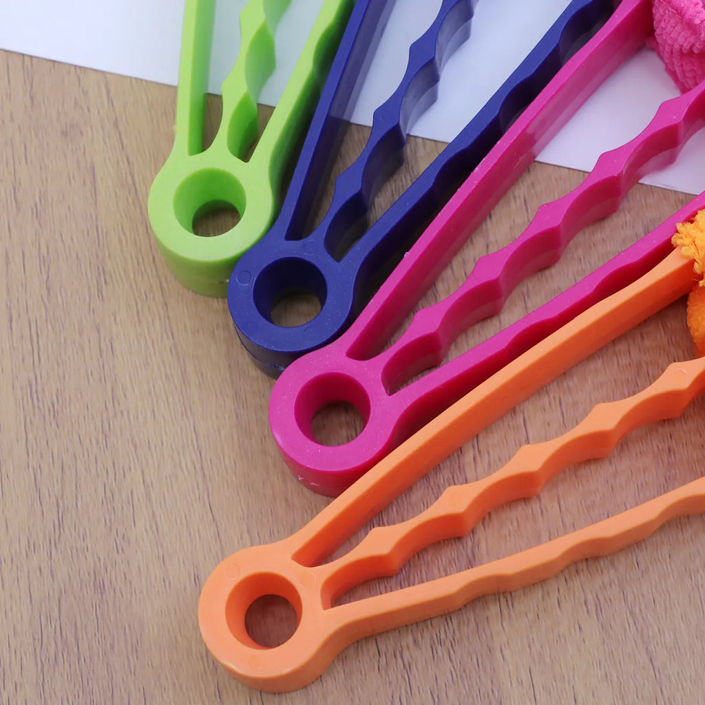 Cleaning Brush Set 4pcs Multi Purpose Duster for Blinds Air Vent Car Interior - Random Color