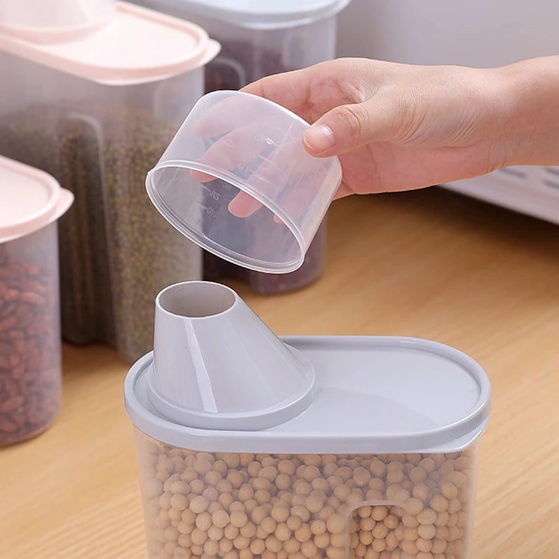 Rice Storage Container 2.5L Airtight Dry Food Box with Measuring Cup - Green