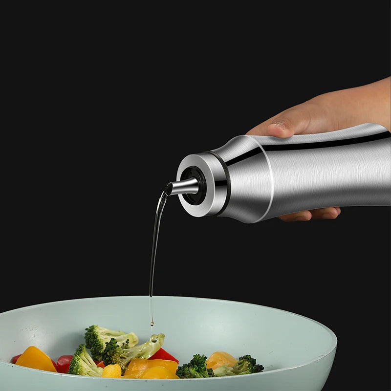 Oil Dispenser Bottle 750mL Stainless Steel Leak Resistant Precision Pour Kitchen Seasoning Container