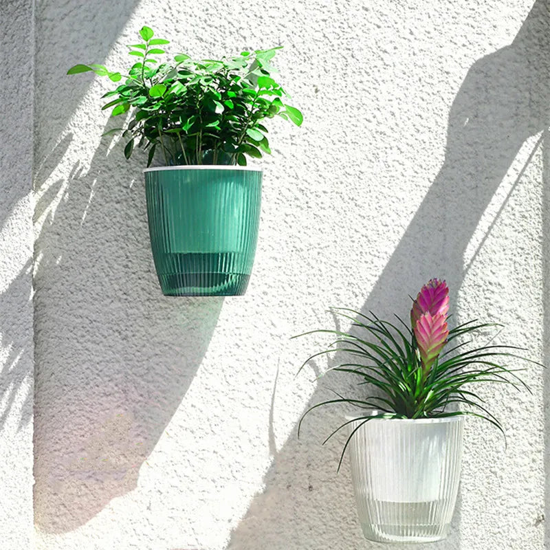 Wall Mounted Planter 18cm Plastic Hanging Flower Pot Self-Watering Wall Decoration – White