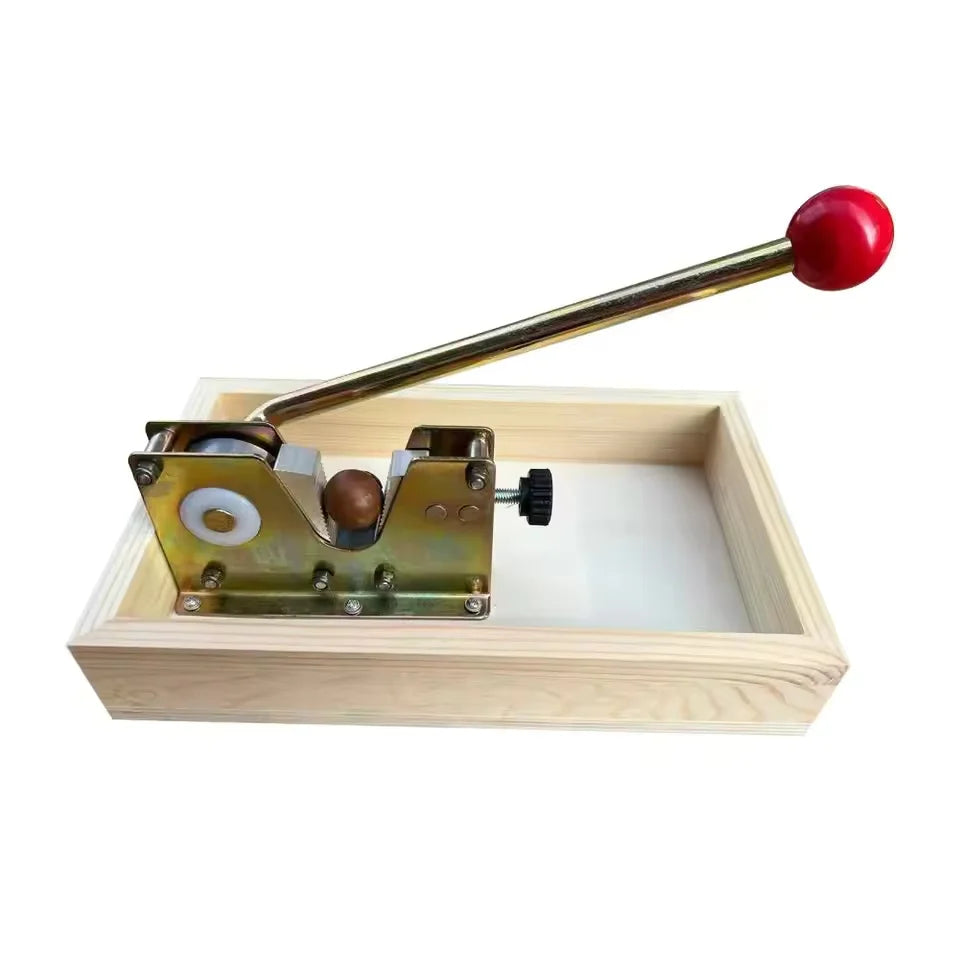 Nutcracker Heavy Duty Manual Nut Opener Stainless Steel Cracker Tool for Walnuts Pecans Hazelnuts