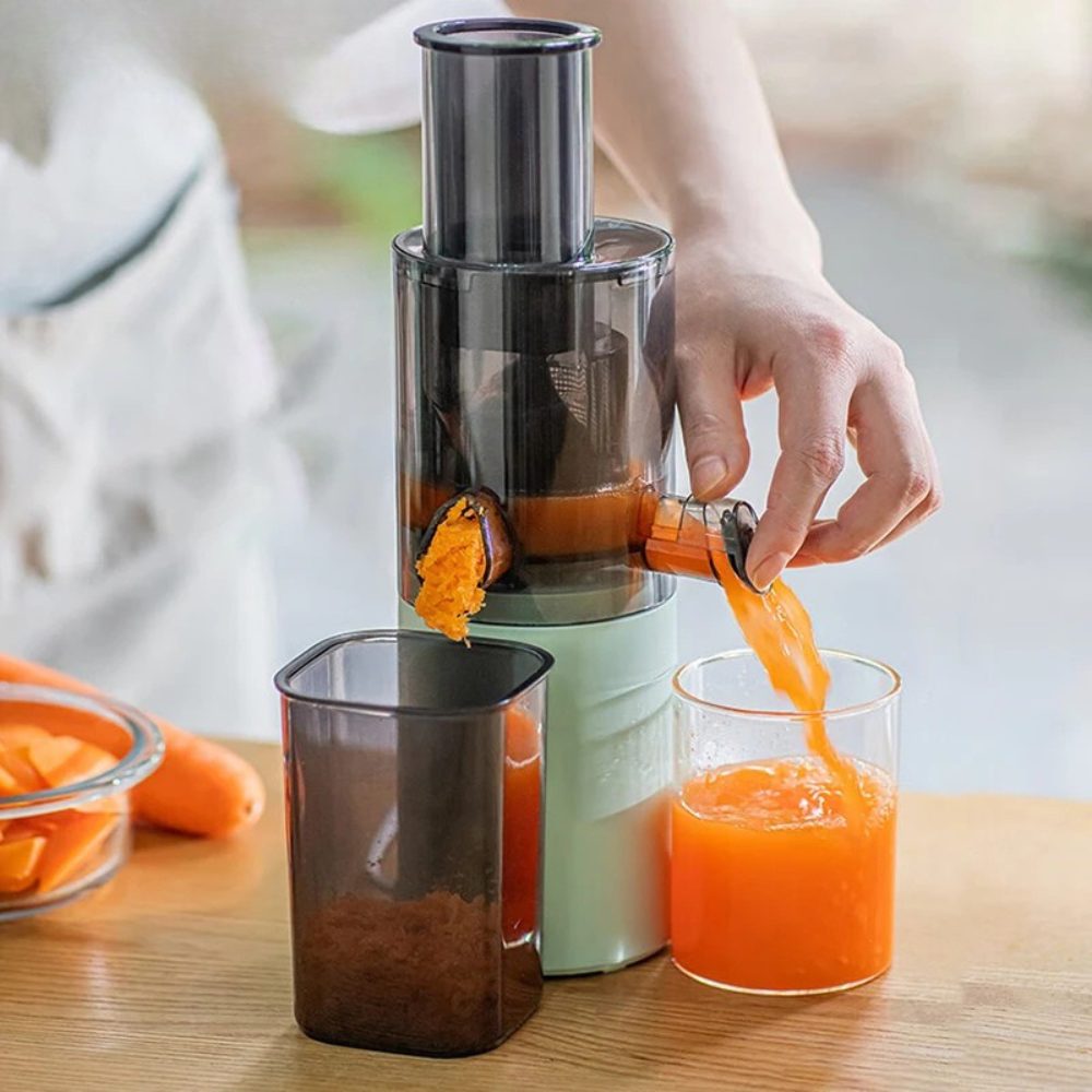 Mini Slow Juicer 100W Portable Automatic Pulp Separation Compact Juicer - Green