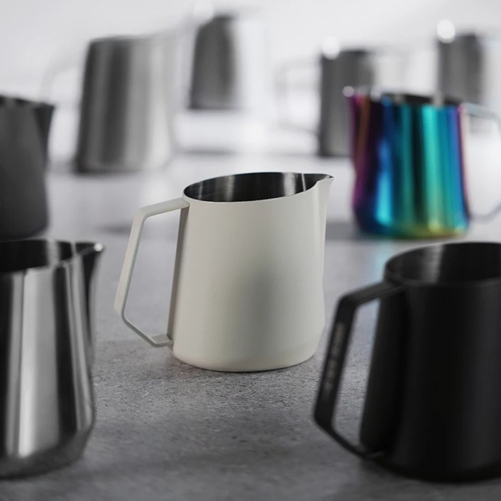 Espresso Milk Frothing Pitcher 600ml Stainless Steel Latte Foam Jug - Glossy