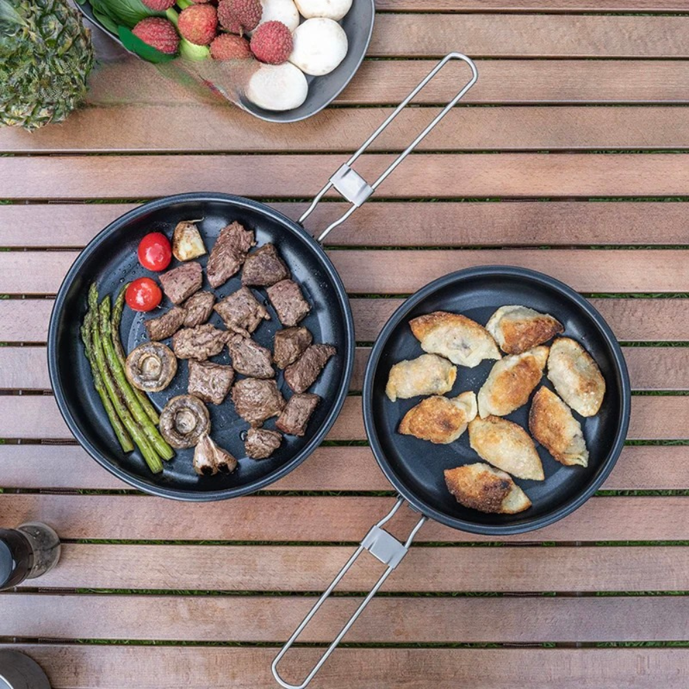 Titanium Frying Pan 18.8cm Non Stick Camping Skillet Folding Handle Outdoor Cookware