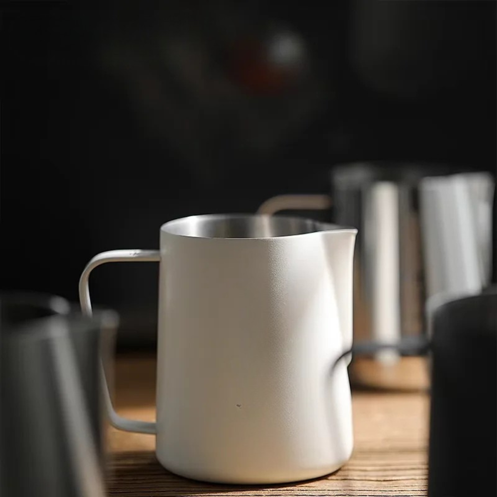 Milk Frothing Pitcher 600ml Stainless Steel Espresso Latte Jug - Silver